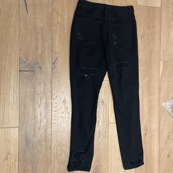 Forever 21 Black ripped Jeans - Picture 2 of 3